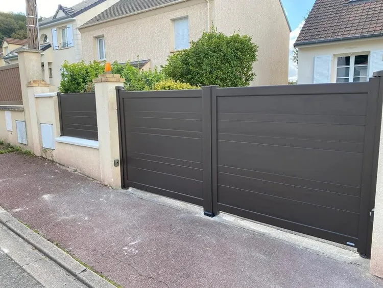 Installation d'un portail Kostum aux Clayes-sous-Bois