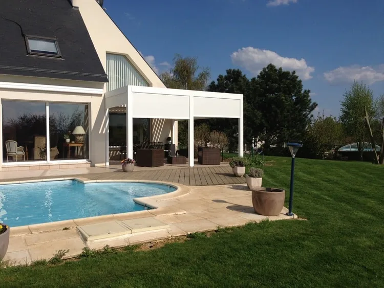Aménagement d'une pergola Brustor à Maisons-Laffitte — photo 2