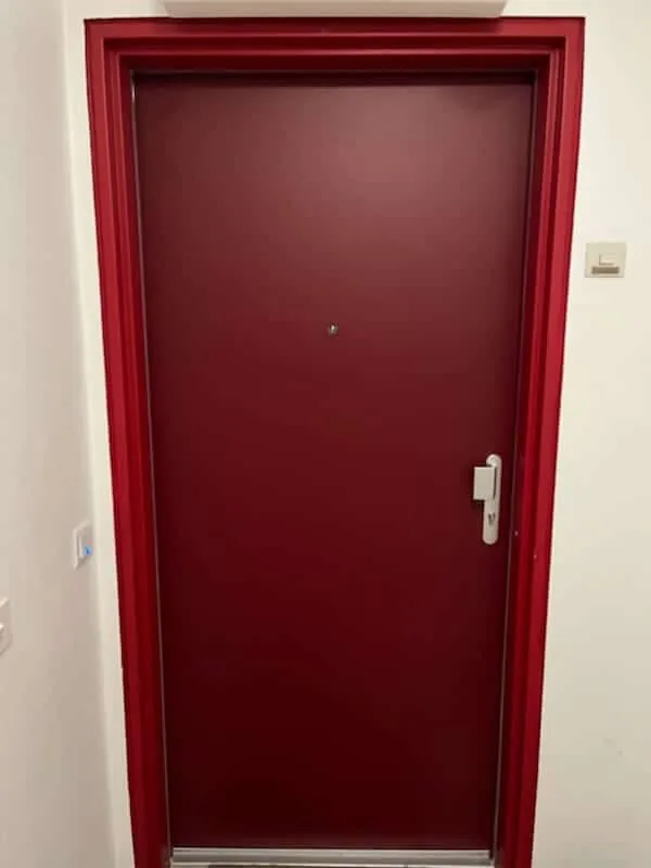 Installation d'une porte blindée Picard Serrures à Montigny-le-Bretonneux